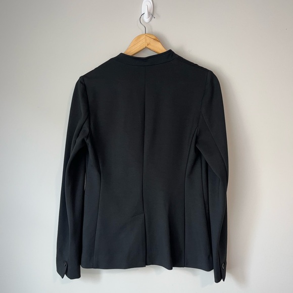 Banana Republic Unstructured Stretch Ponte Blazer in Black 4 - Picture 12 of 16